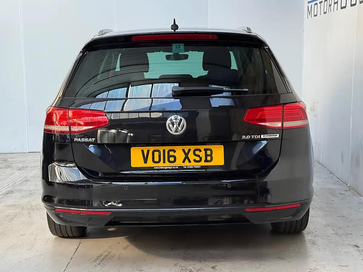 Used 2016 Volkswagen Passat Se Business Deep Black - Interior and Exterior details 5