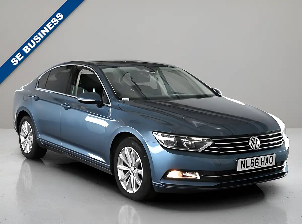 Used 2016 Volkswagen Passat Se Business Edition Blue - Front View