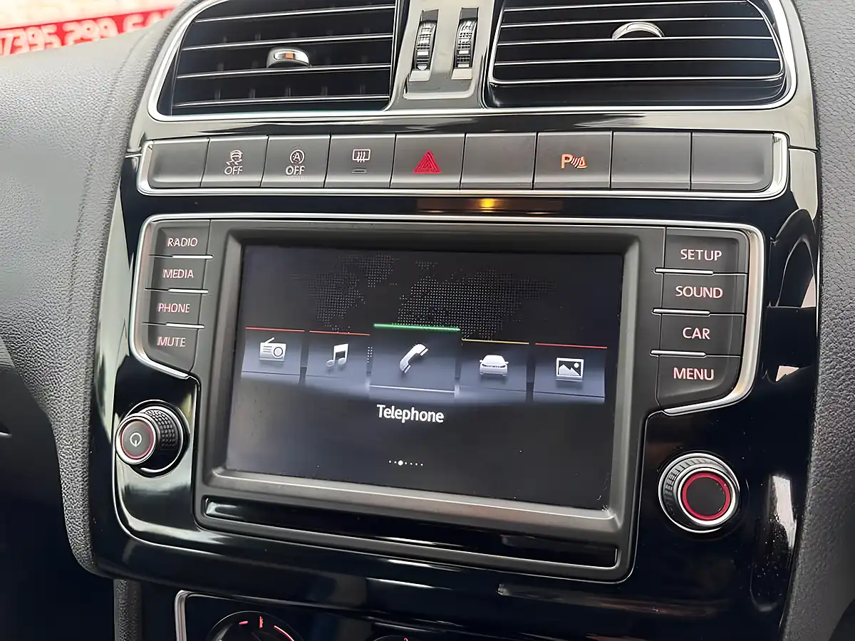 Used 2016 Volkswagen Polo Bluemotion Tech Bluegt White - Interior and Exterior details 13