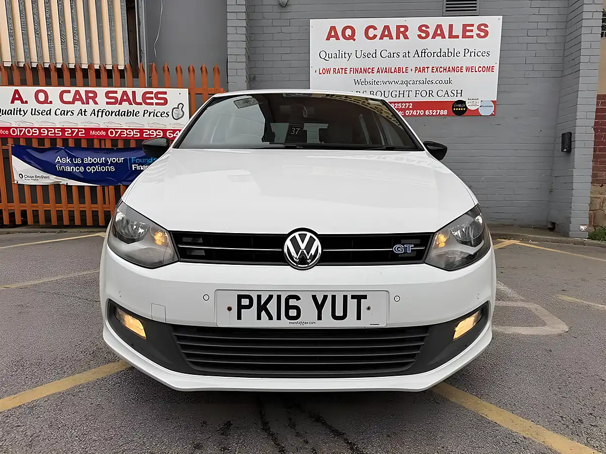 Used 2016 Volkswagen Polo Bluemotion Tech Bluegt White - Interior and Exterior details 2