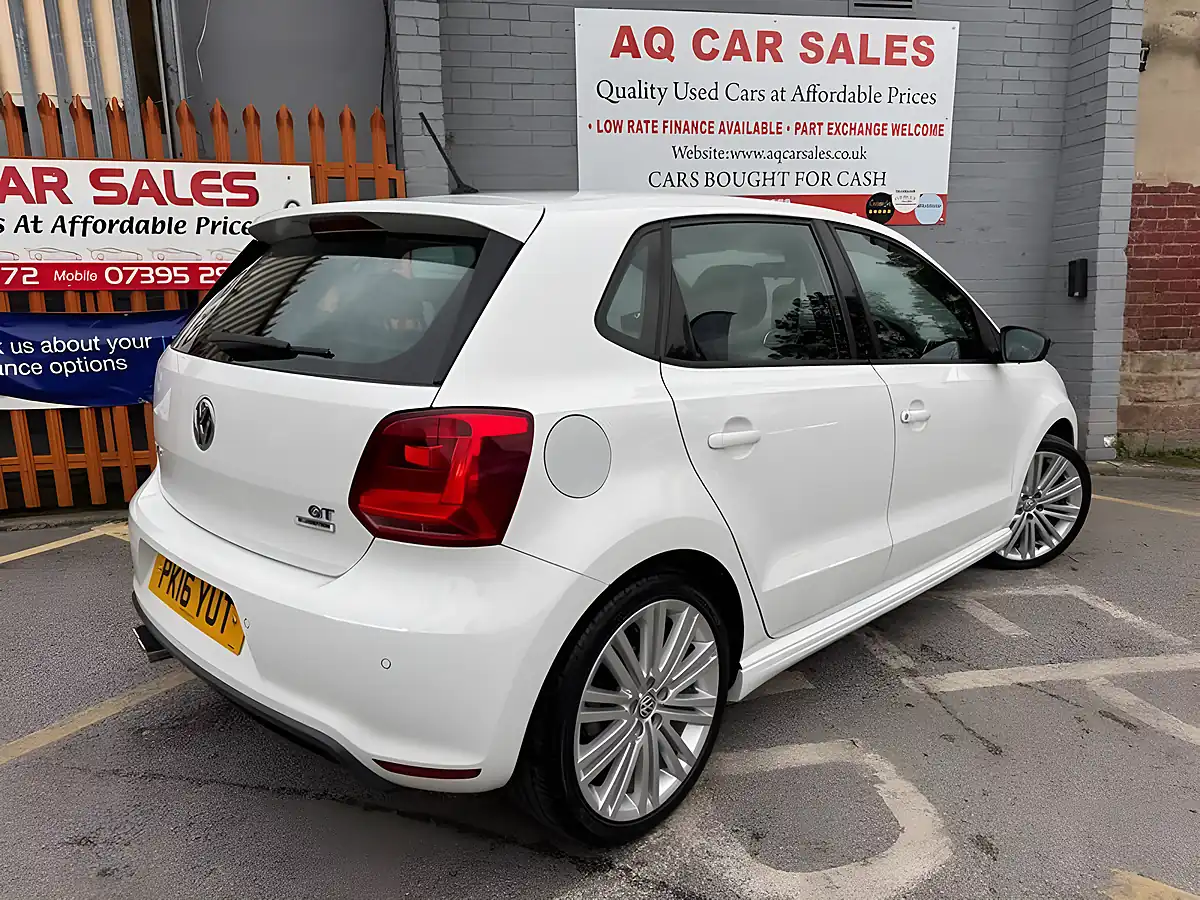 Used 2016 Volkswagen Polo Bluemotion Tech Bluegt White - Interior and Exterior details 7