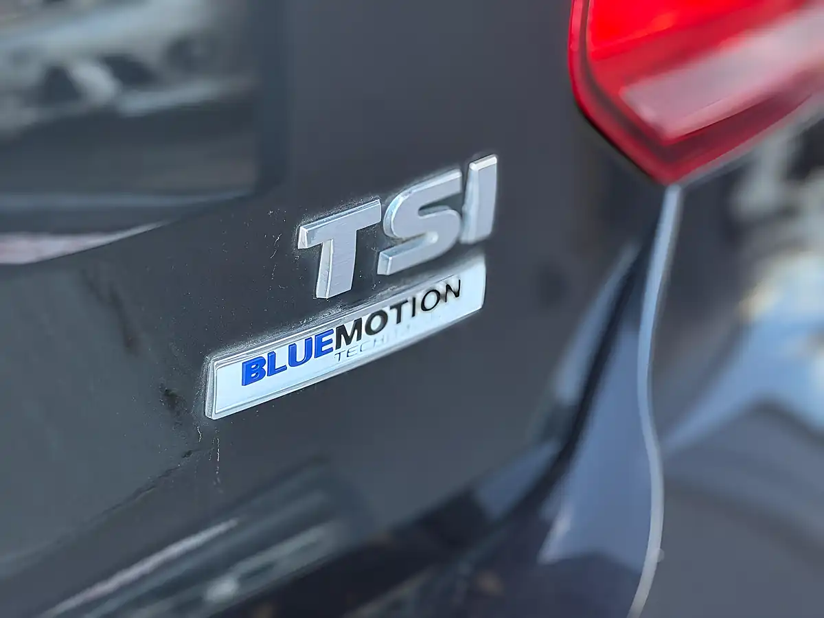 Used 2016 Volkswagen Polo Bluemotion Tech Match Black - Interior and Exterior details 12
