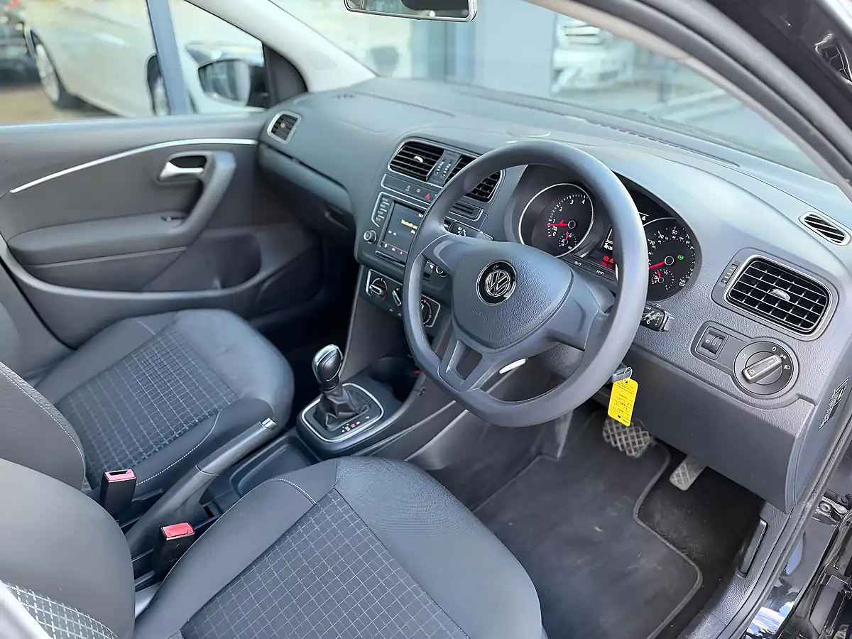 Used 2016 Volkswagen Polo Bluemotion Tech Match Black - Interior and Exterior details 3