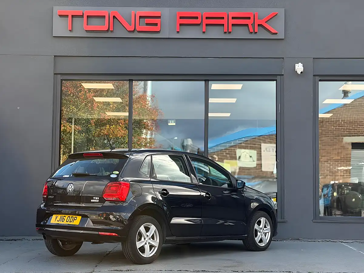 Used 2016 Volkswagen Polo Bluemotion Tech Match Black - Interior and Exterior details 8