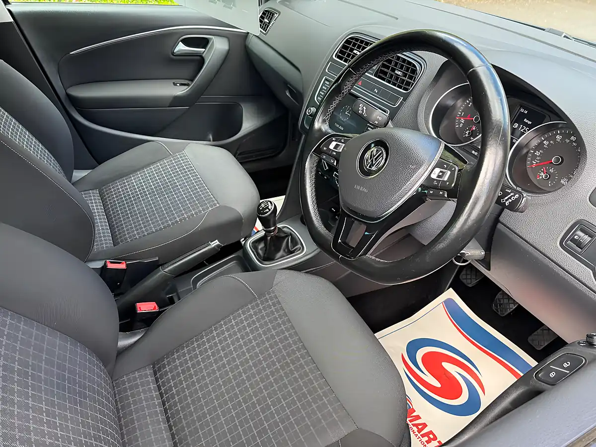Used 2016 Volkswagen Polo Bluemotion Tech Match Blue - Interior and Exterior details 13