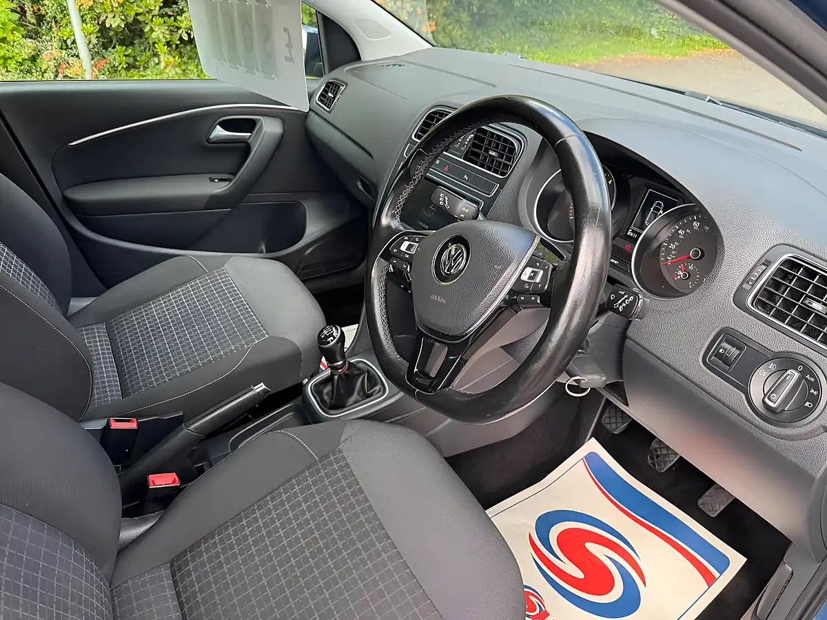 Used 2016 Volkswagen Polo Bluemotion Tech Match Blue - Interior and Exterior details 16