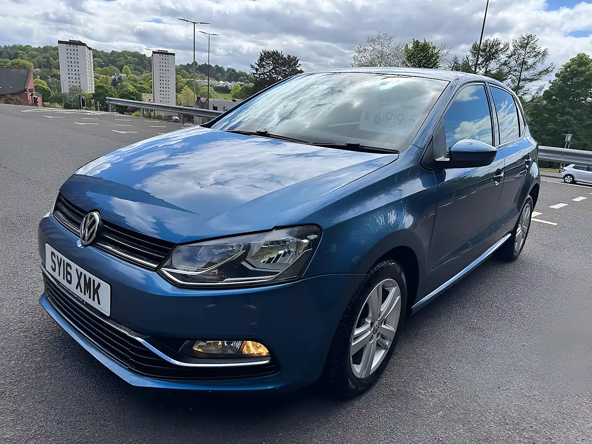 Used 2016 Volkswagen Polo Bluemotion Tech Match Blue - Interior and Exterior details 5