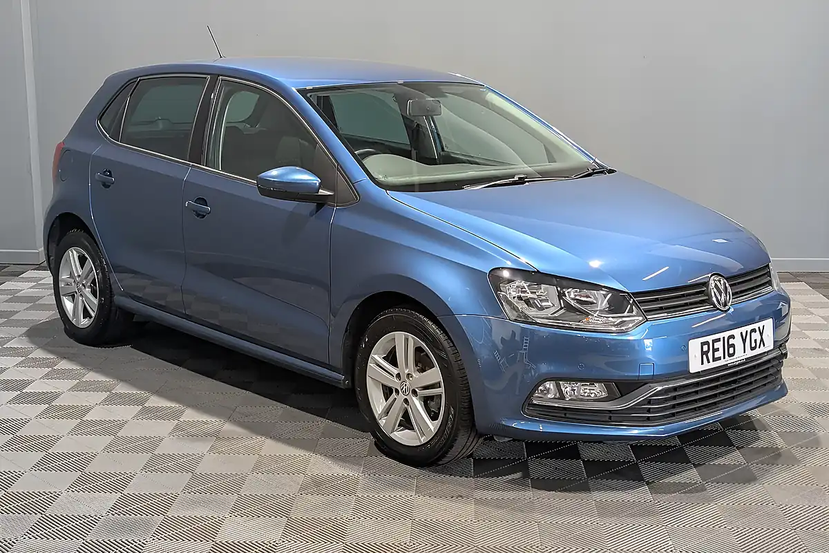 Used 2016 Volkswagen Polo Bluemotion Tech Match Blue - Interior and Exterior details 6