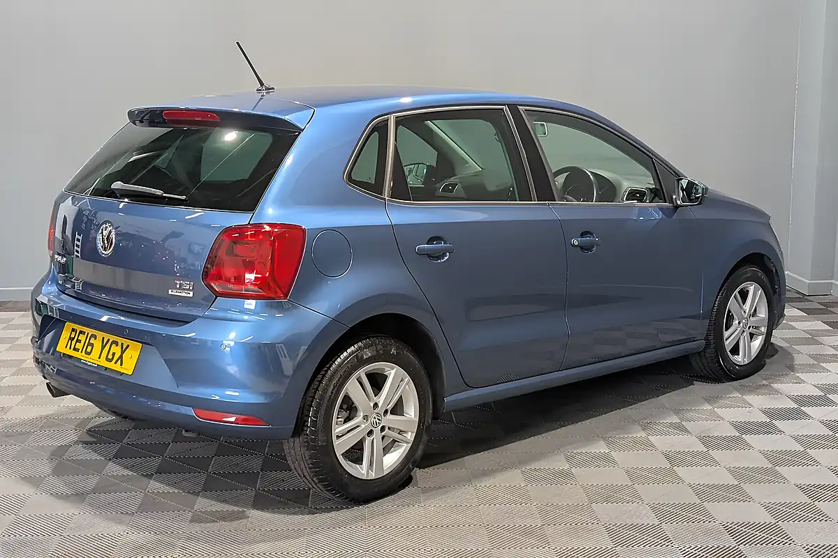 Used 2016 Volkswagen Polo Bluemotion Tech Match Blue - Interior and Exterior details 7
