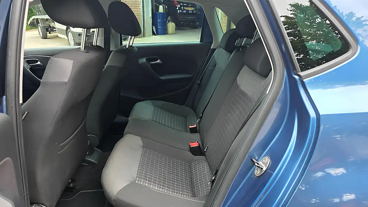 Used 2016 Volkswagen Polo Bluemotion Tech Match Blue - Interior and Exterior details 12