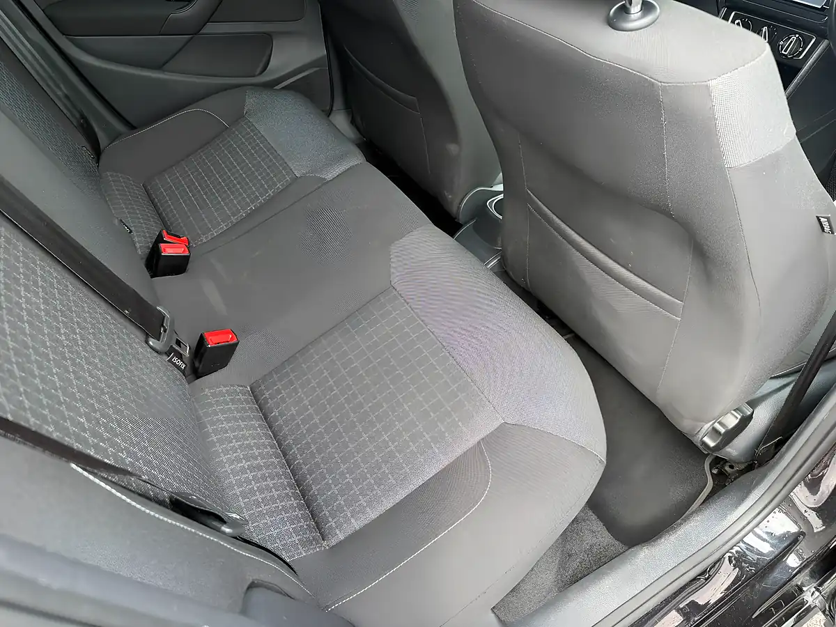 Used 2016 Volkswagen Polo Bluemotion Tech Match Multicolour - Interior and Exterior details 13