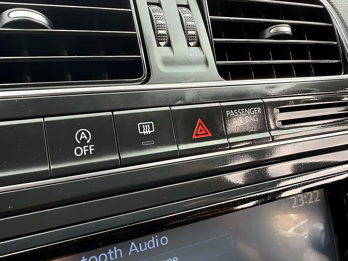 Used 2016 Volkswagen Polo Bluemotion Tech Match Multicolour - Interior and Exterior details 16