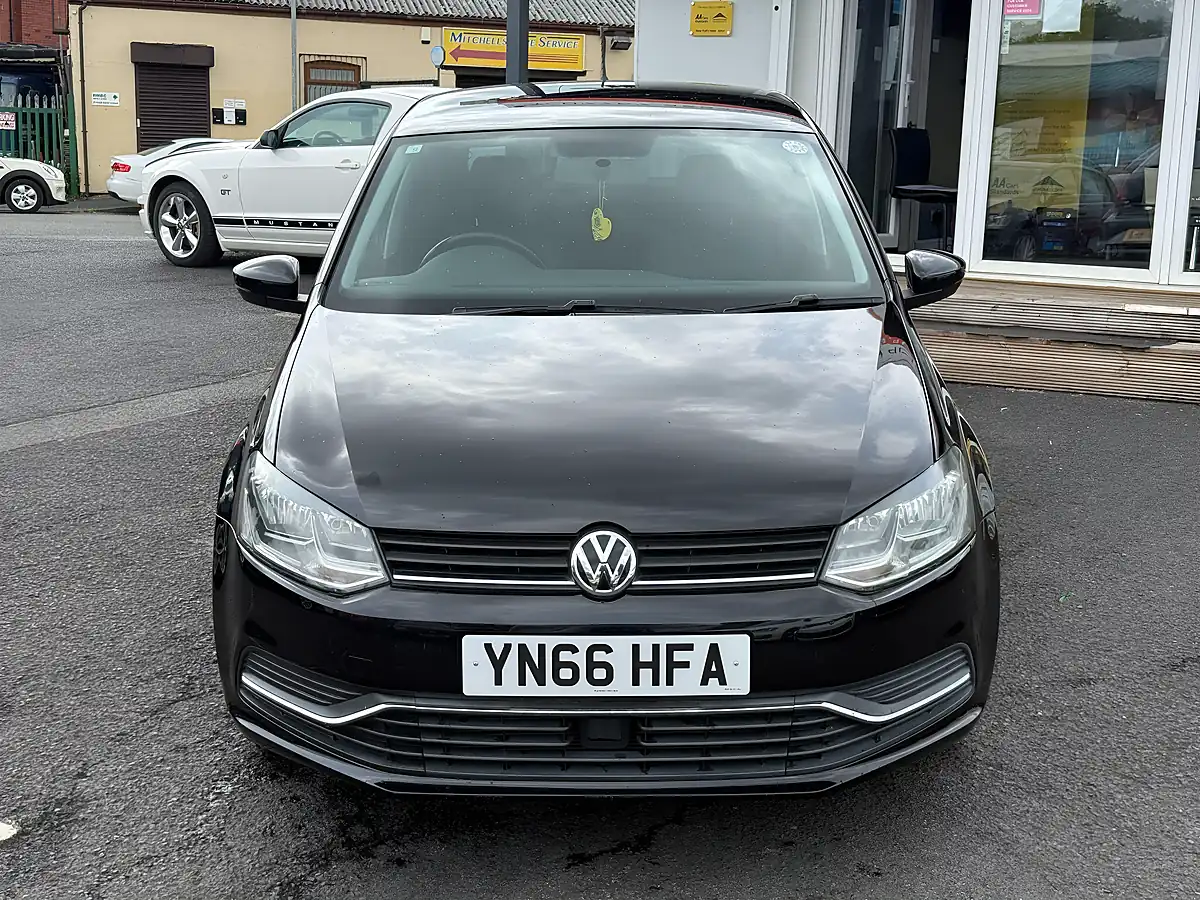 Used 2016 Volkswagen Polo Bluemotion Tech Match Multicolour - Interior and Exterior details 8