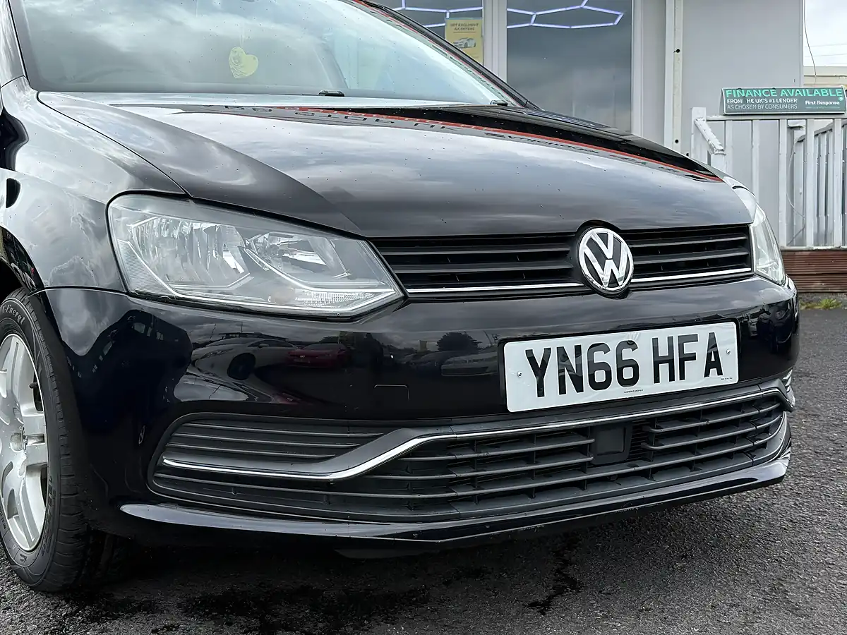 Used 2016 Volkswagen Polo Bluemotion Tech Match Multicolour - Interior and Exterior details 9