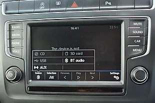 Used 2016 Volkswagen Polo Bluemotion Tech Match Red - Interior and Exterior details 13