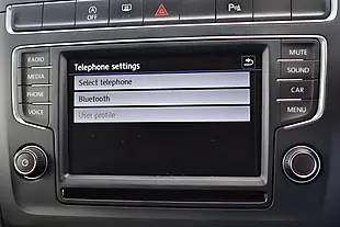 Used 2016 Volkswagen Polo Bluemotion Tech Match Red - Interior and Exterior details 14