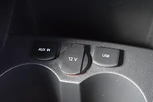 Used 2016 Volkswagen Polo Bluemotion Tech Match Red - Interior and Exterior details 17