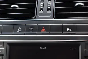 Used 2016 Volkswagen Polo Bluemotion Tech Match Red - Interior and Exterior details 18