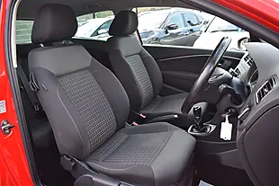 Used 2016 Volkswagen Polo Bluemotion Tech Match Red - Interior and Exterior details 8