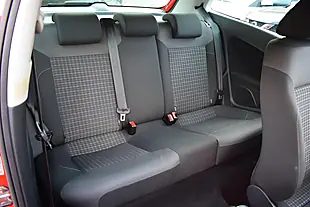 Used 2016 Volkswagen Polo Bluemotion Tech Match Red - Interior and Exterior details 9