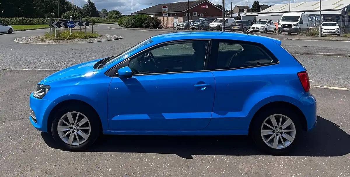 Used 2016 Volkswagen Polo Bluemotion Tech Se Blue - Interior and Exterior details 3