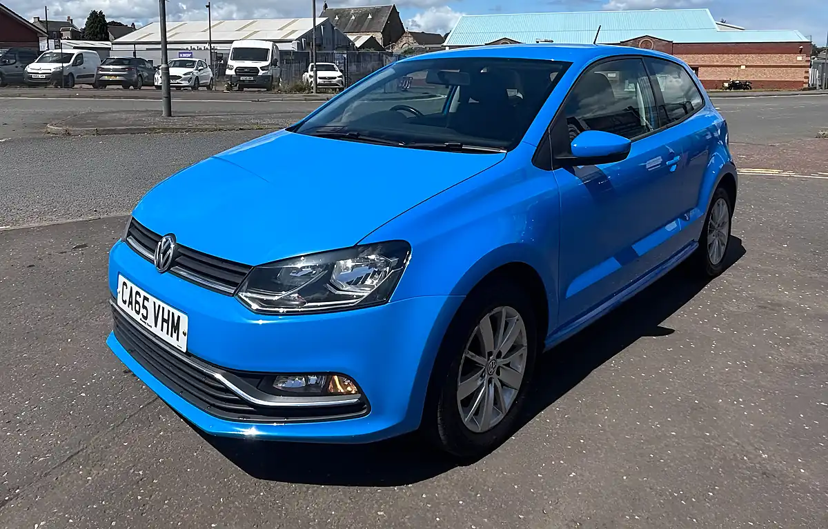 Used 2016 Volkswagen Polo Bluemotion Tech Se Blue - Interior and Exterior details 6