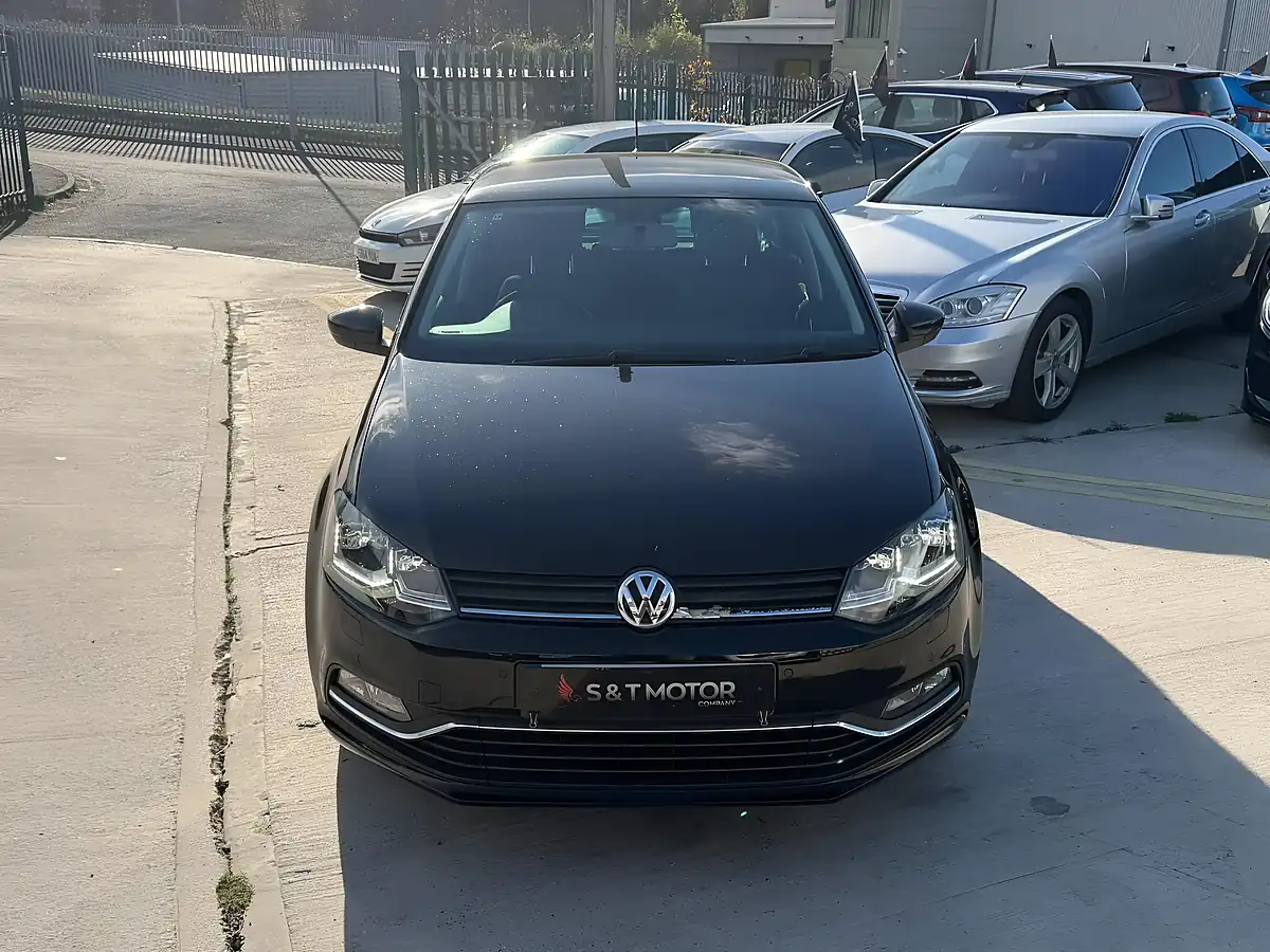 Used 2016 Volkswagen Polo Bluemotion Tech Sel Black - Interior and Exterior details 2