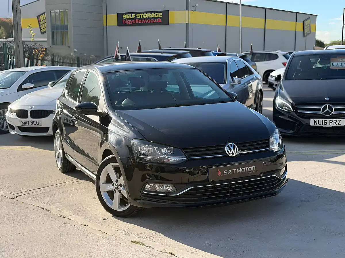Used 2016 Volkswagen Polo Bluemotion Tech Sel Black - Interior and Exterior details 3