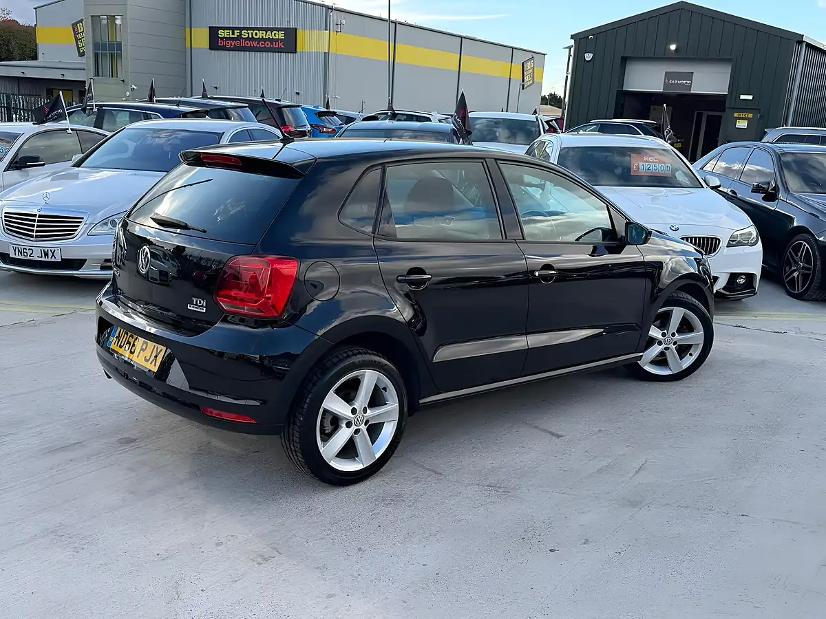 Used 2016 Volkswagen Polo Bluemotion Tech Sel Black - Interior and Exterior details 9