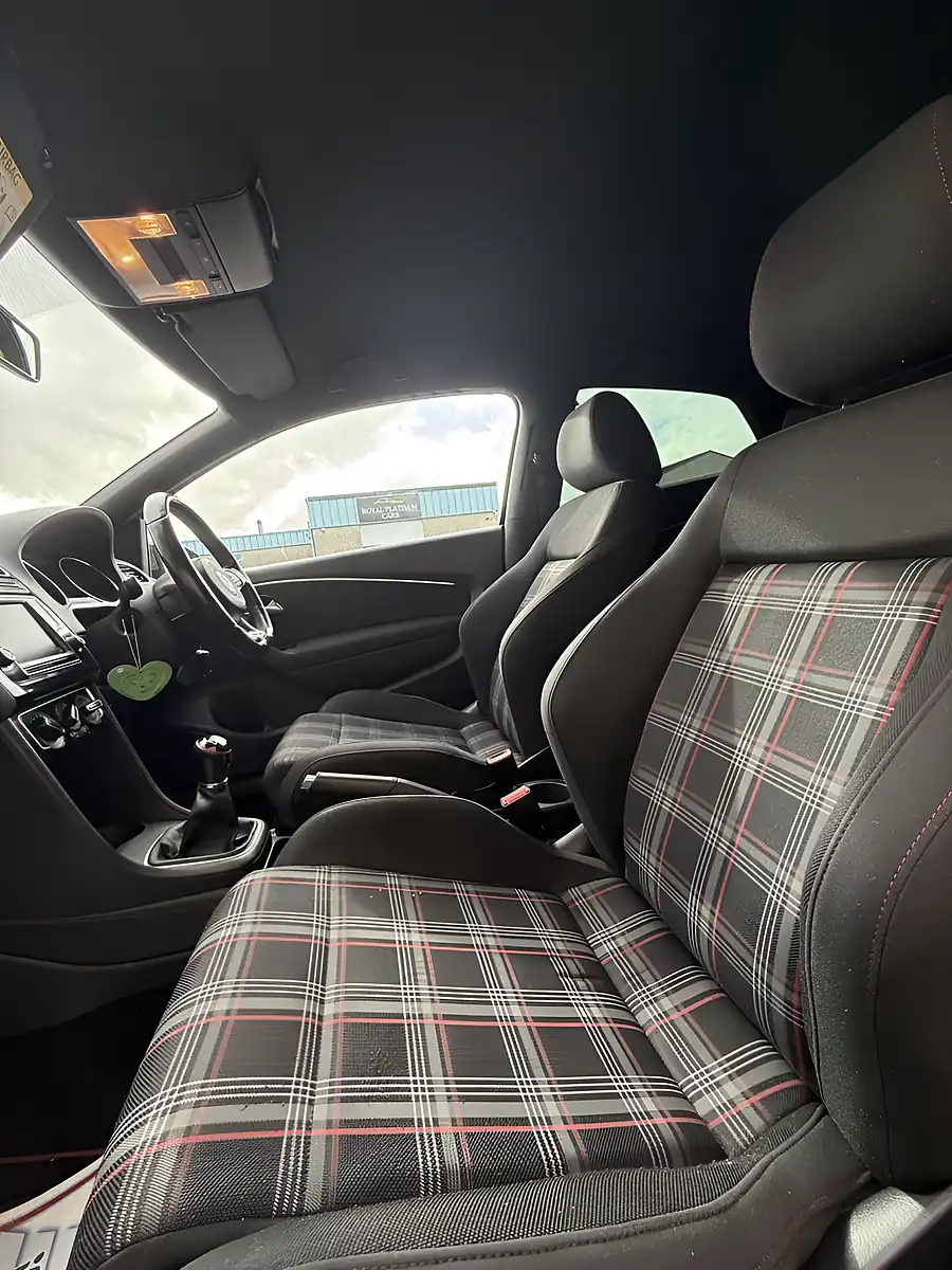 Used 2016 Volkswagen Polo GTI Black - Interior and Exterior details 11