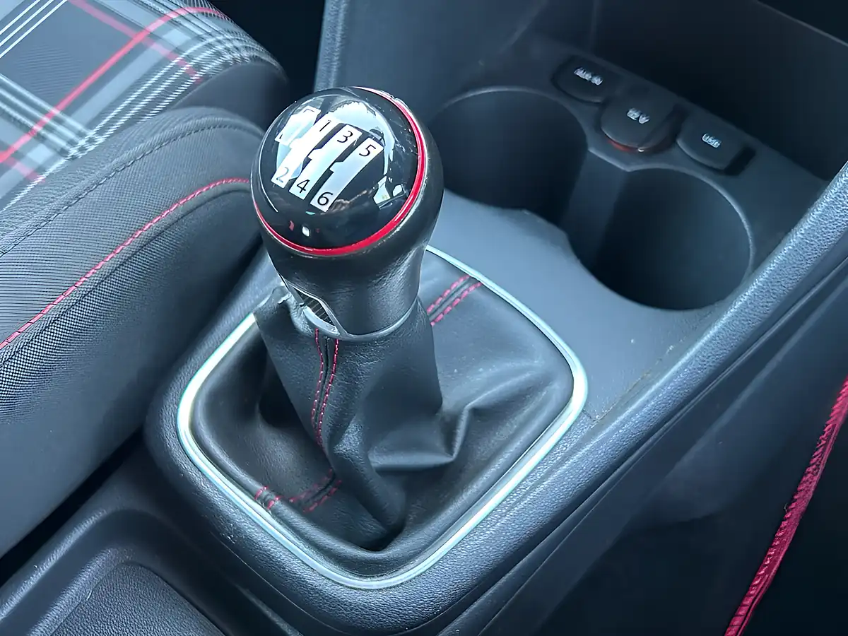 Used 2016 Volkswagen Polo GTI Black - Interior and Exterior details 13