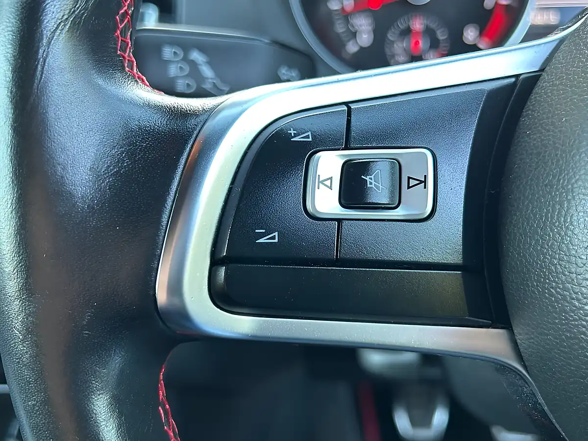 Used 2016 Volkswagen Polo GTI Black - Interior and Exterior details 19