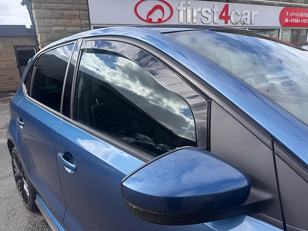 Used 2016 Volkswagen Polo GTI Blue - Interior and Exterior details 8