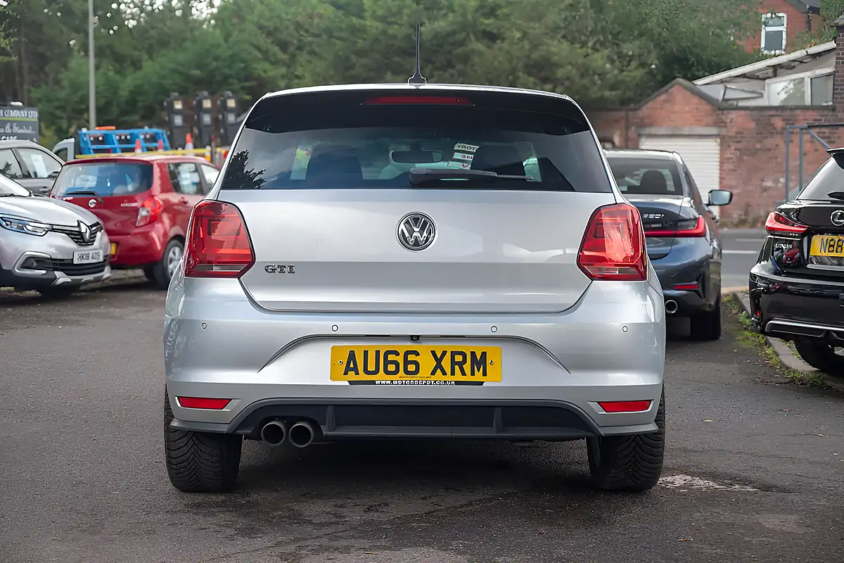 Used 2016 Volkswagen Polo GTI Bluemotion Tech Silver - Interior and Exterior details 8