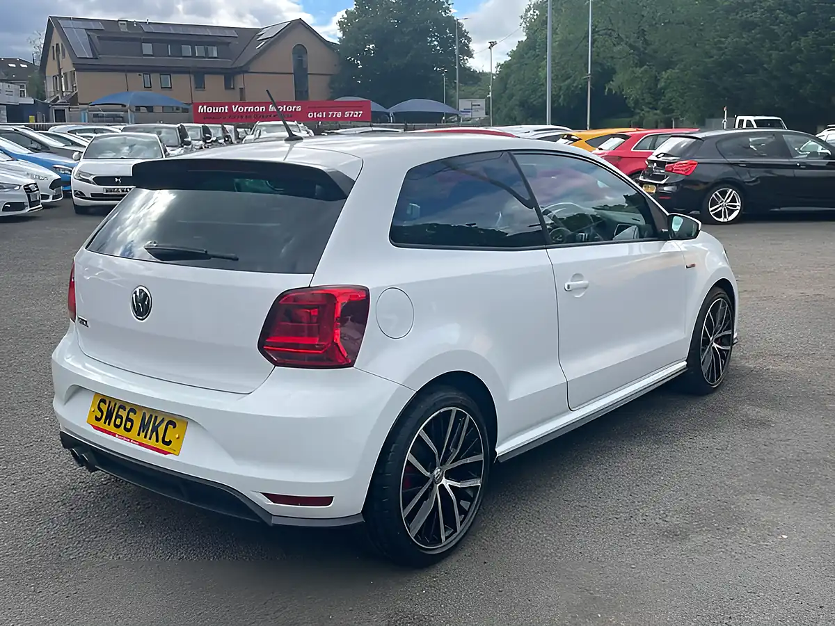 Used 2016 Volkswagen Polo GTI Bluemotion Tech White - Interior and Exterior details 8