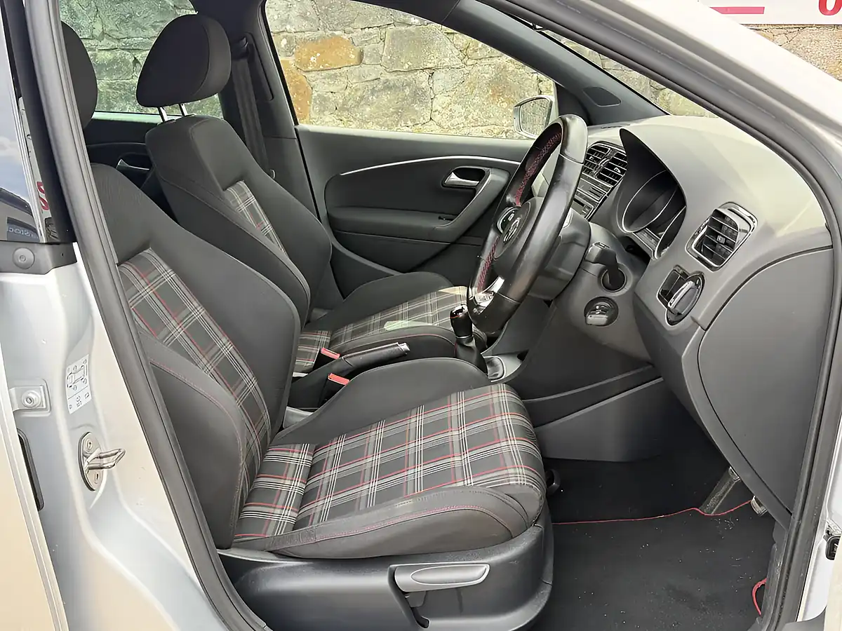 Used 2016 Volkswagen Polo GTI Silver - Interior and Exterior details 5