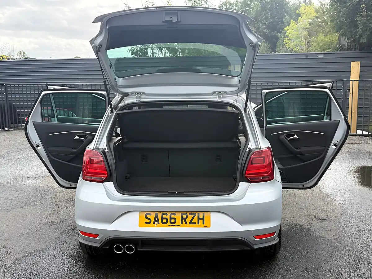 Used 2016 Volkswagen Polo GTI Silver - Interior and Exterior details 11