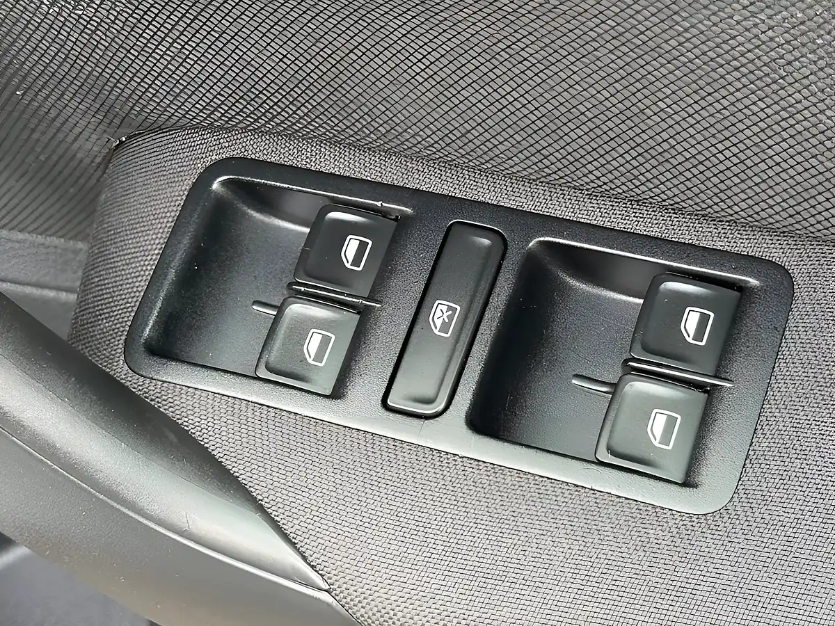 Used 2016 Volkswagen Polo GTI Silver - Interior and Exterior details 12