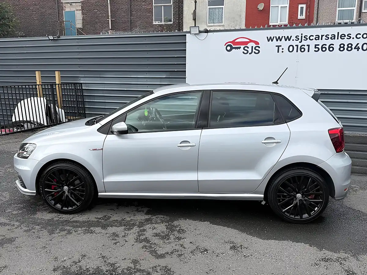 Used 2016 Volkswagen Polo GTI Silver - Interior and Exterior details 8