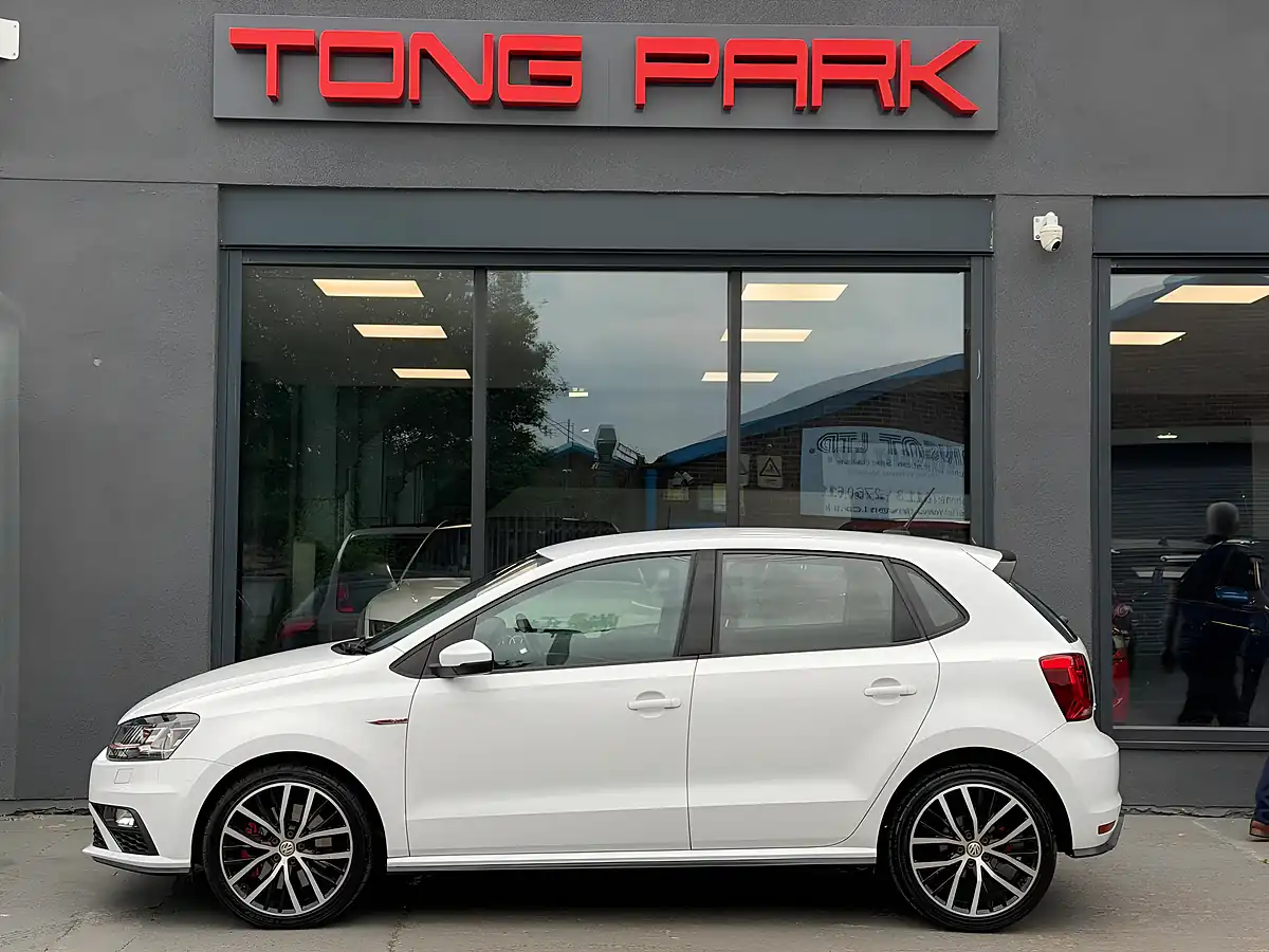 Used 2016 Volkswagen Polo GTI White - Interior and Exterior details 11