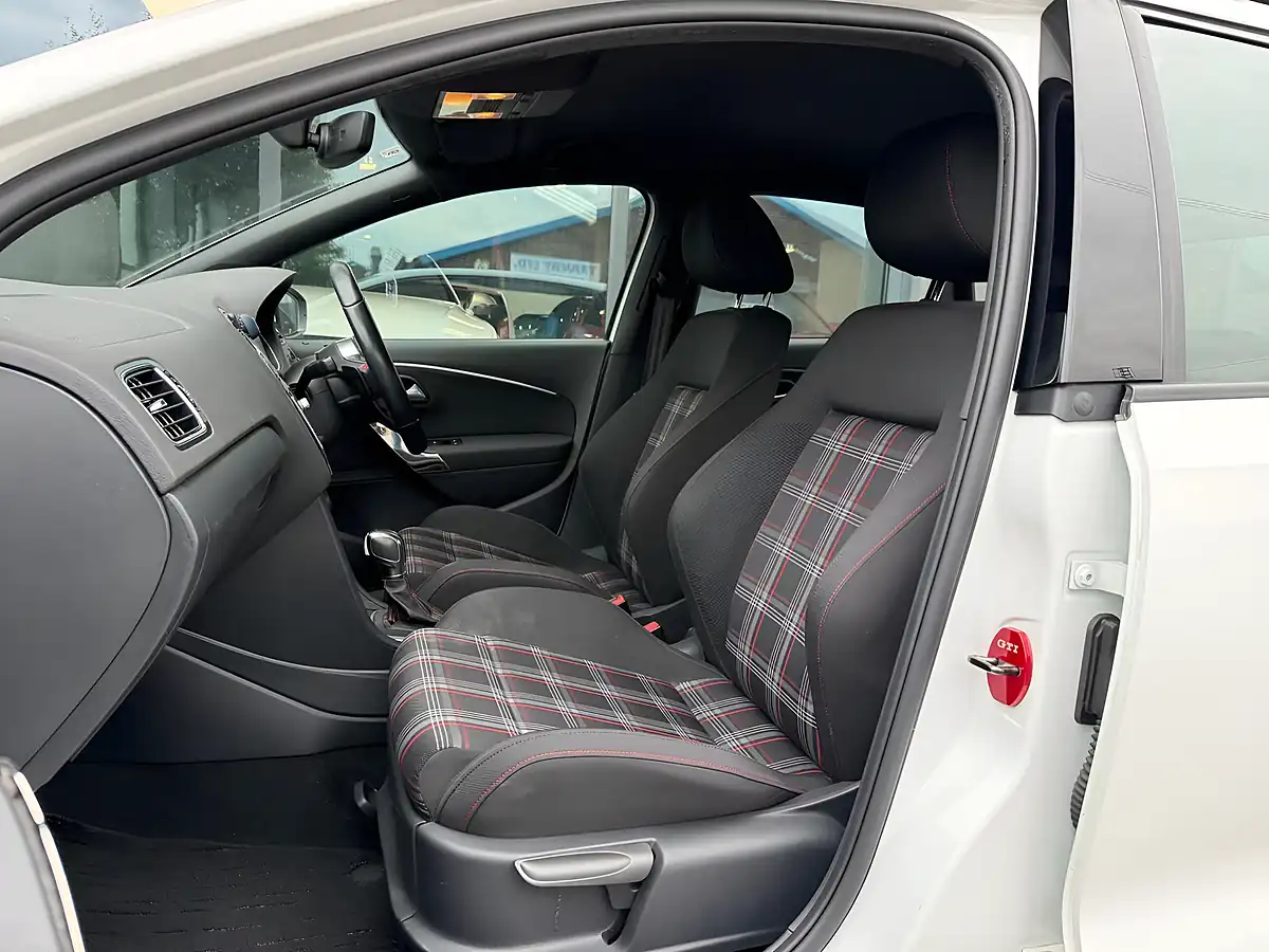 Used 2016 Volkswagen Polo GTI White - Interior and Exterior details 14