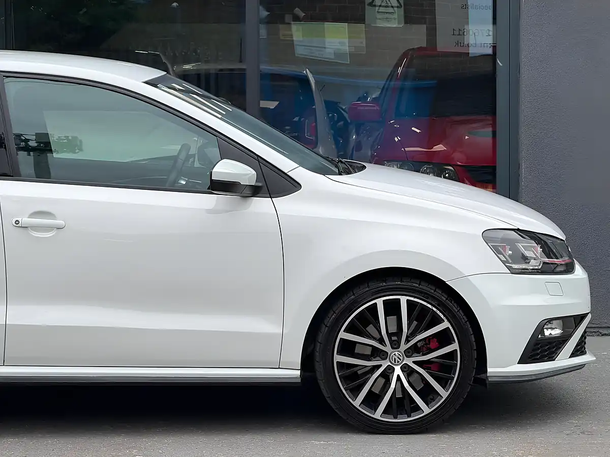 Used 2016 Volkswagen Polo GTI White - Interior and Exterior details 8