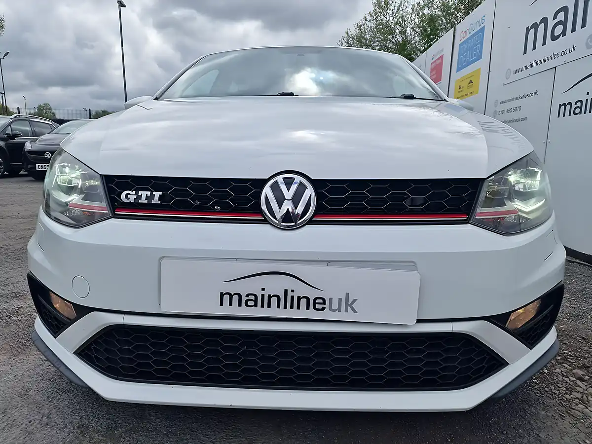 Used 2016 Volkswagen Polo GTI White - Interior and Exterior details 11