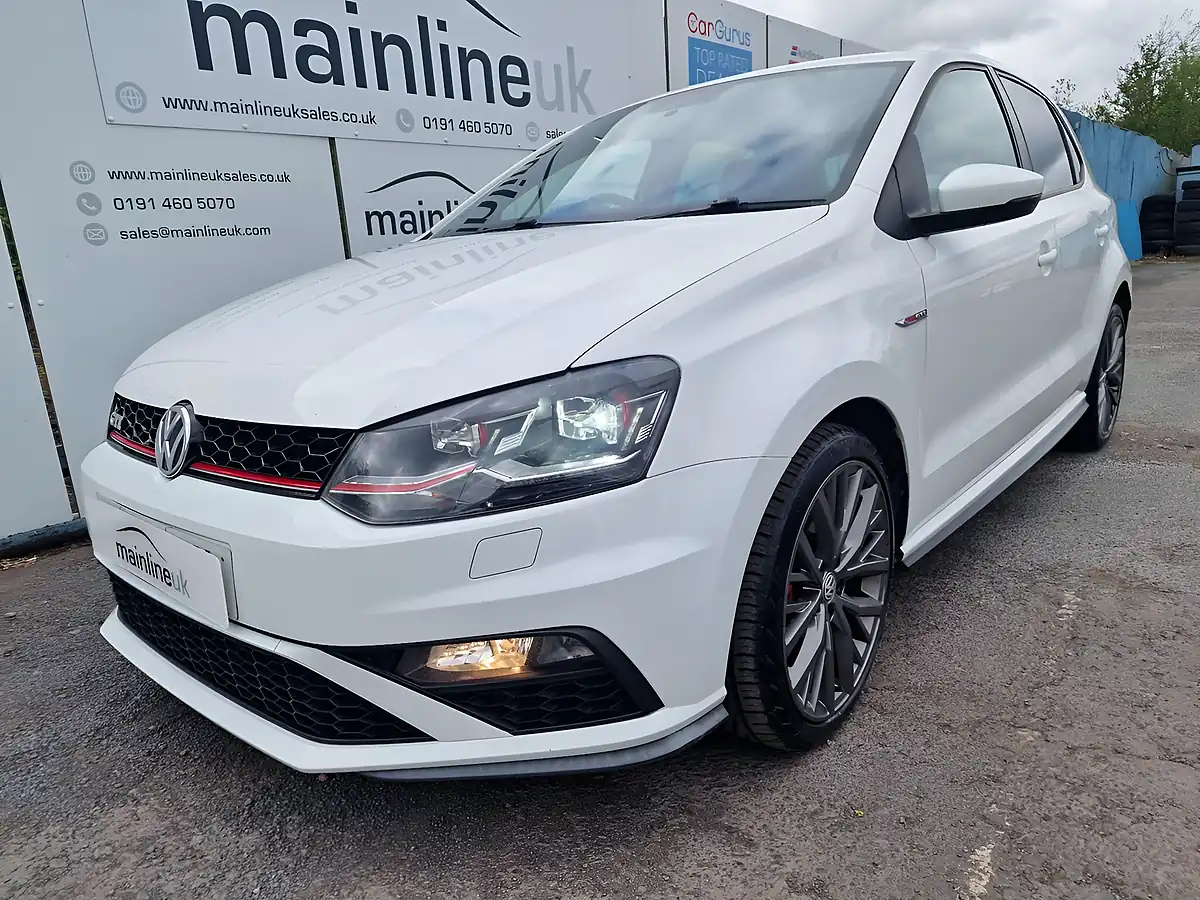 Used 2016 Volkswagen Polo GTI White - Interior and Exterior details 12