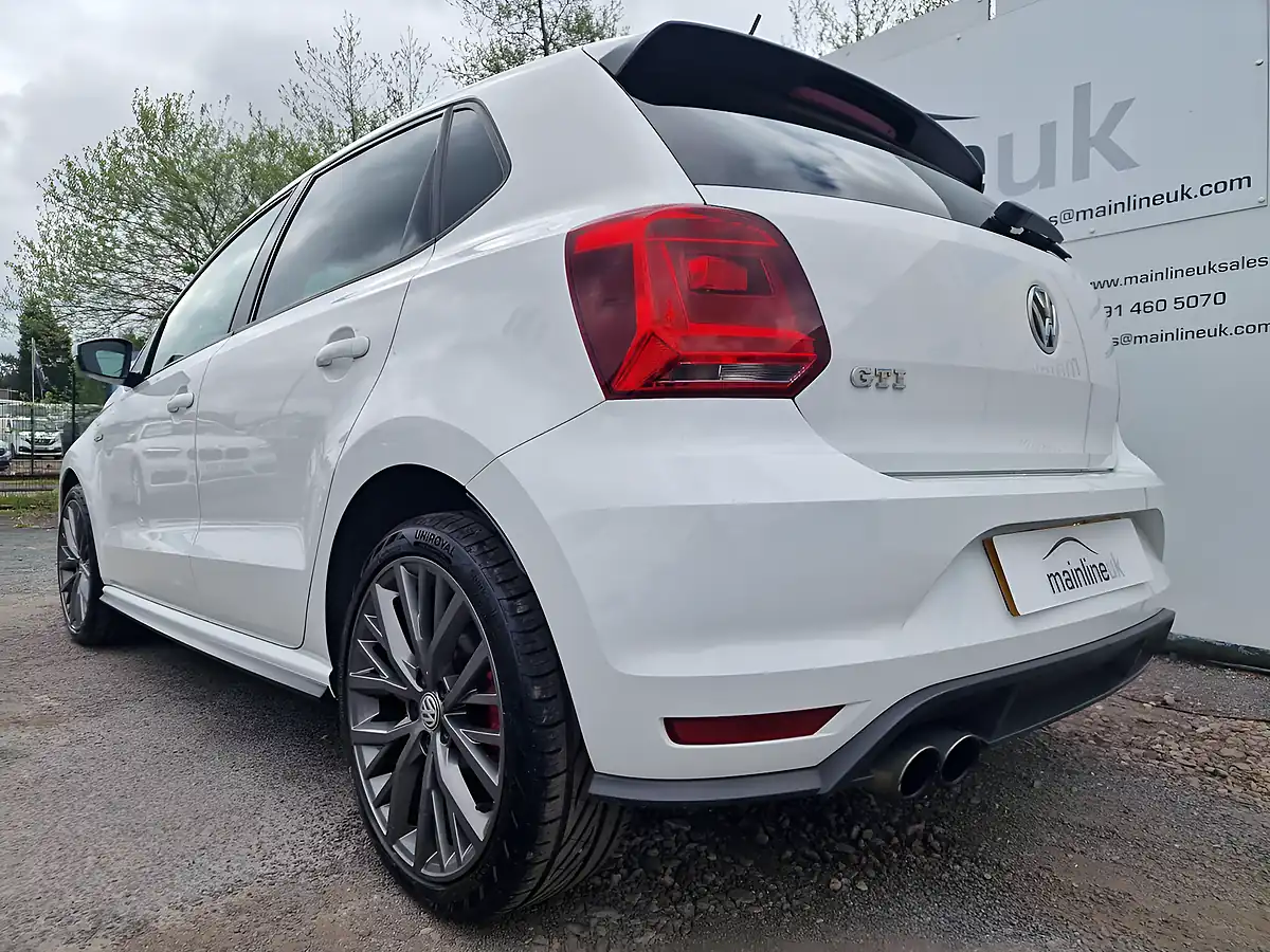 Used 2016 Volkswagen Polo GTI White - Interior and Exterior details 15