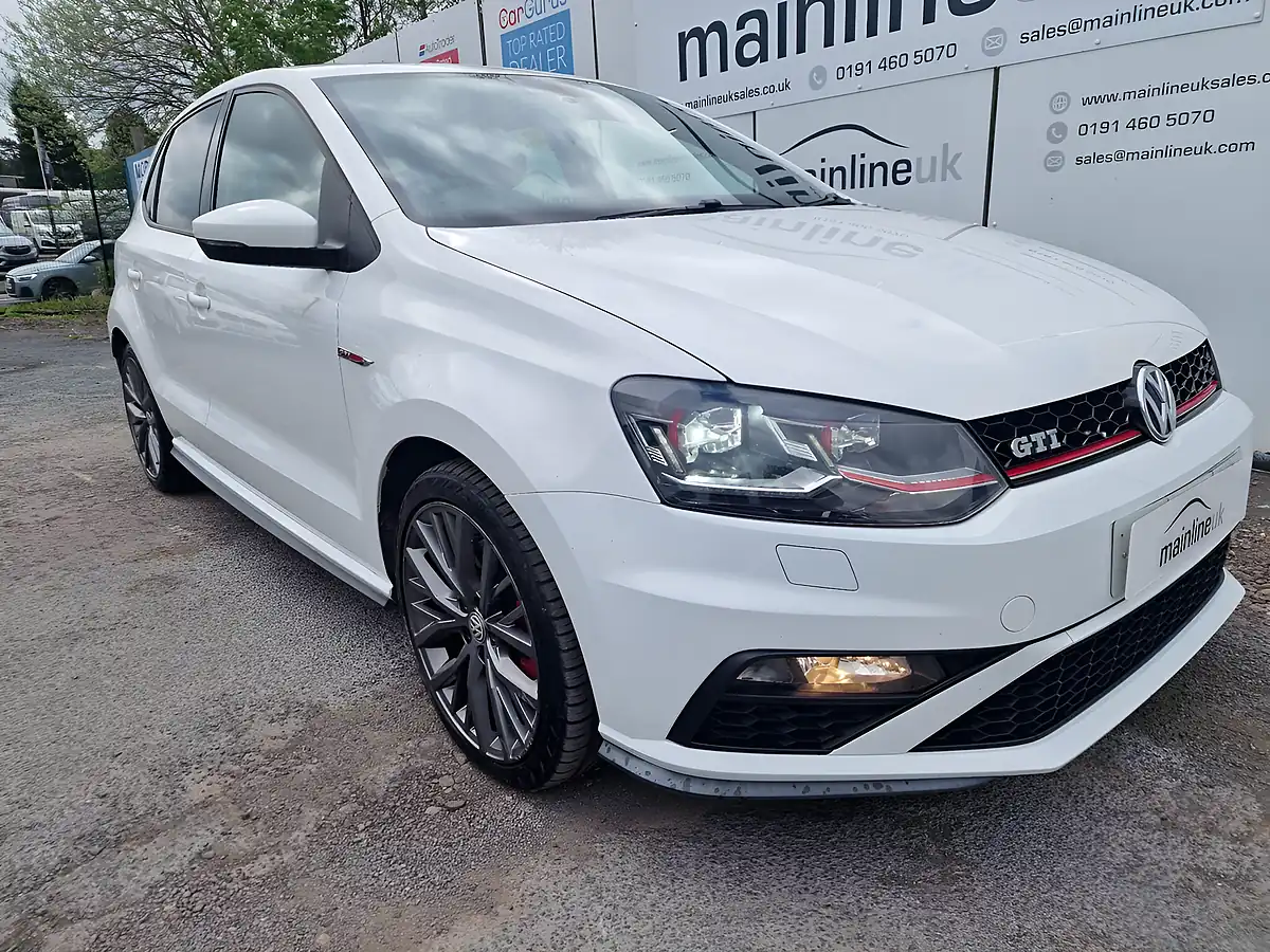 Used 2016 Volkswagen Polo GTI White - Interior and Exterior details 9