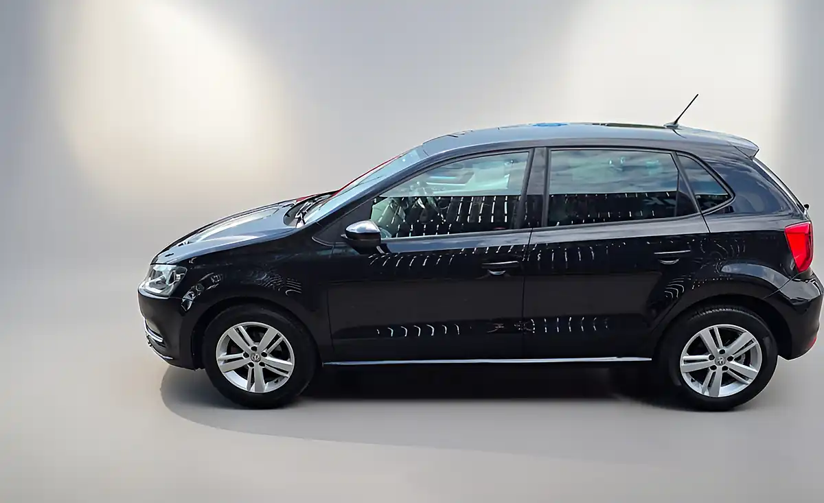 Used 2016 Volkswagen Polo Match Agate Black Metallic - Interior and Exterior details 5
