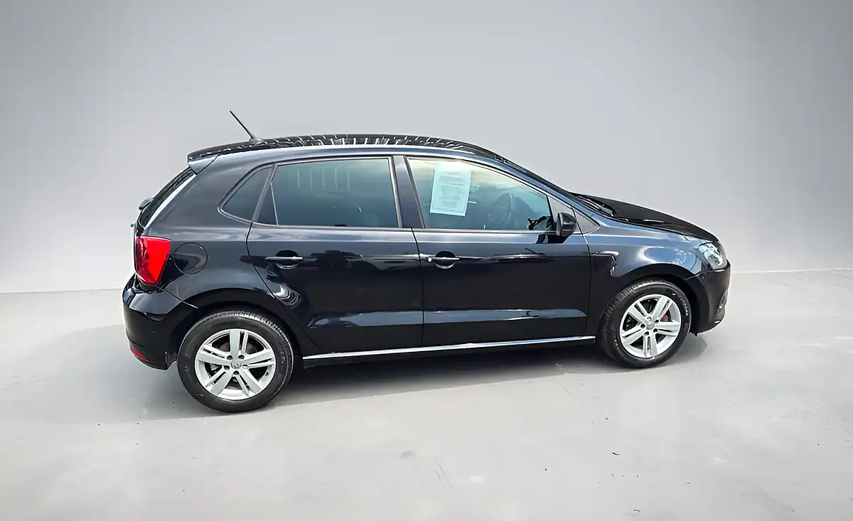 Used 2016 Volkswagen Polo Match Agate Black Metallic - Interior and Exterior details 9