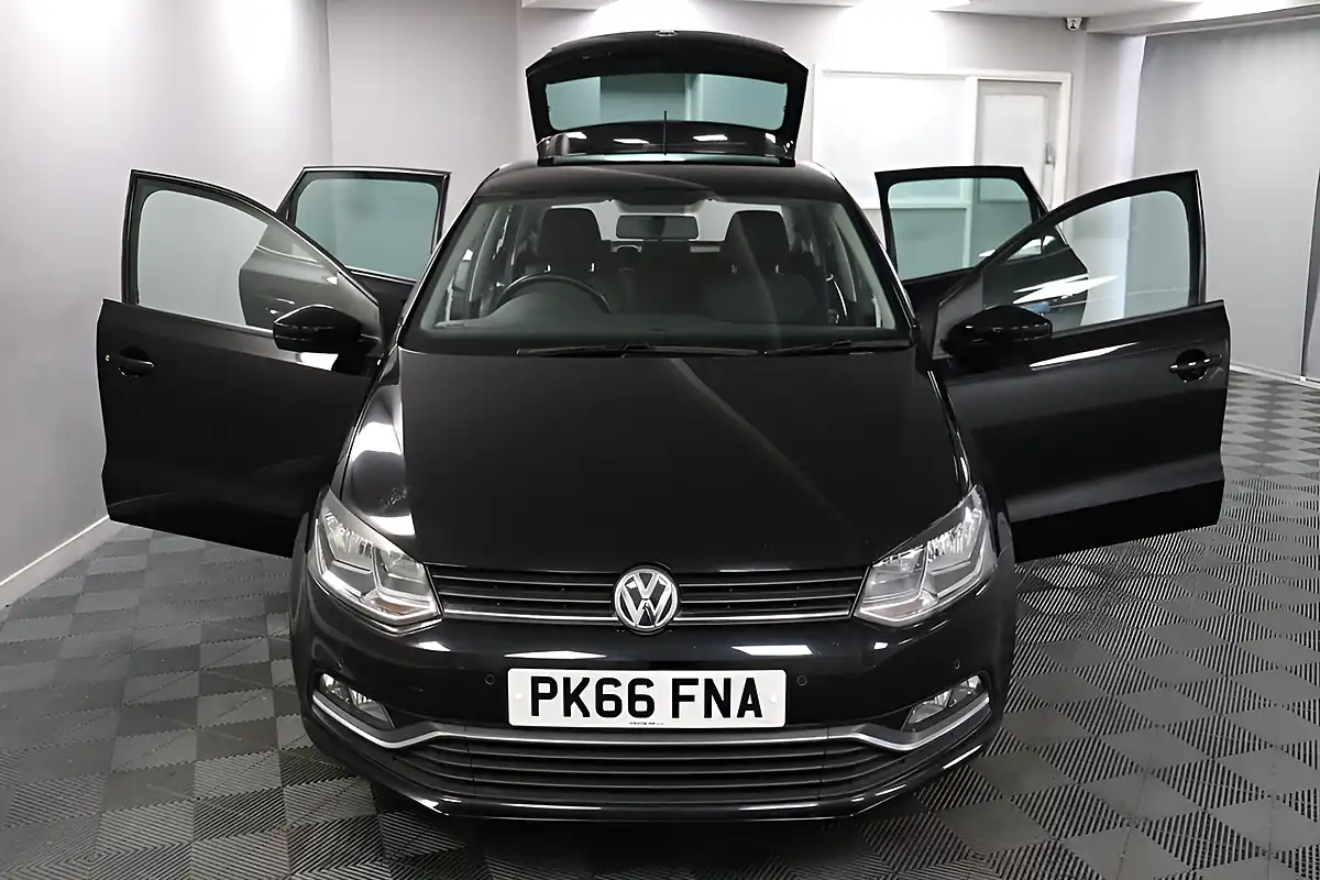 Used 2016 Volkswagen Polo Match Black - Interior and Exterior details 5