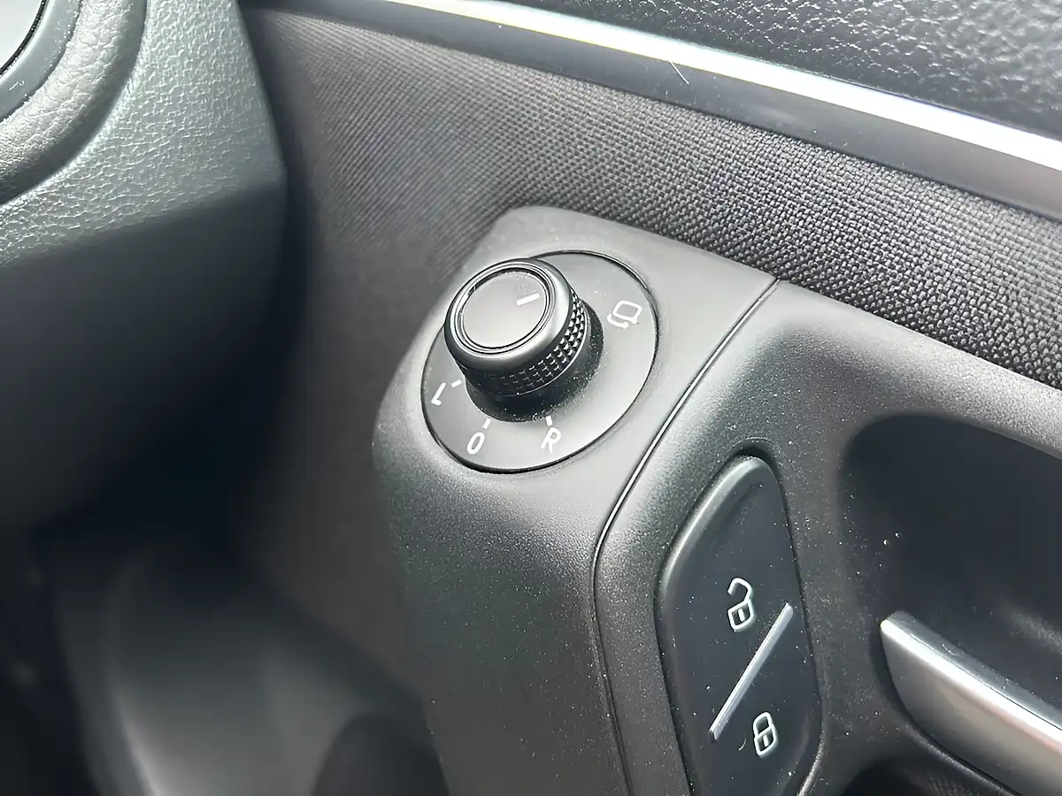 Used 2016 Volkswagen Polo Match Black - Interior and Exterior details 11